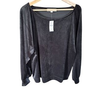 🆕🆕LOFT Women's Black Velvet Top